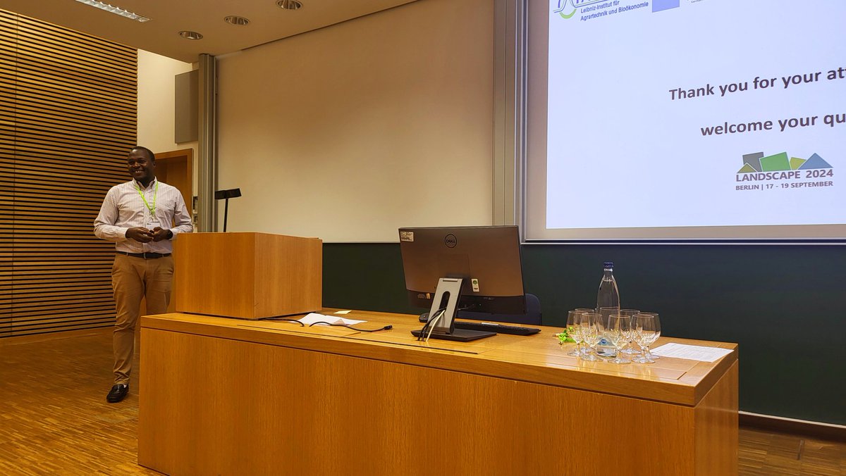 GBerg_ubt's tweet image. Three excellent @LeibnizATB #microbiome  contributions to #landscape2024 given by @DHofle @dinesh__krishna  and Denis Gunia, congrats @AAbdelfattah_