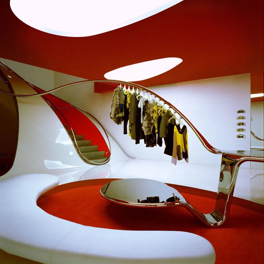 StreetFashion01's tweet photo. The MARNI store in London🇬🇧 https://t.co/I6OsrUbugi