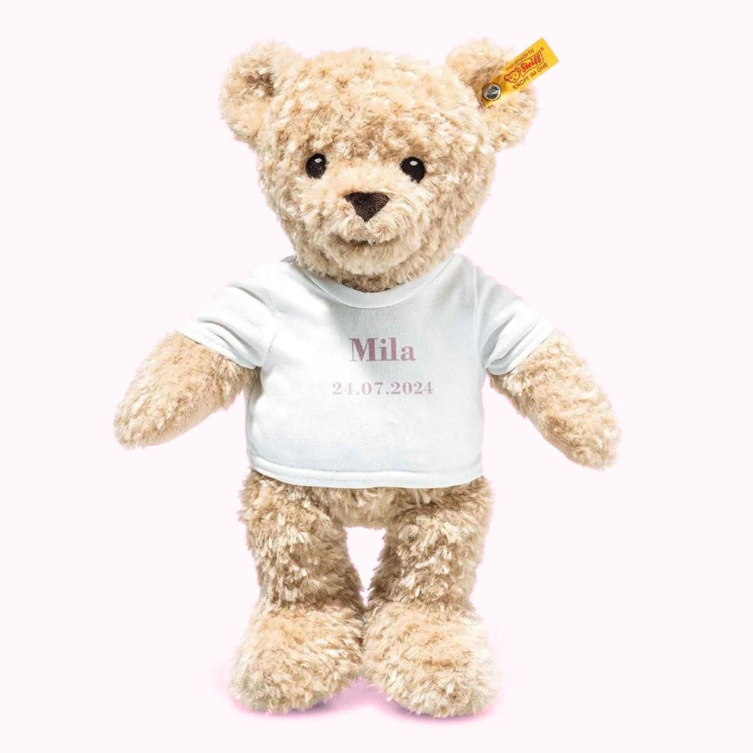 Teddybearland's tweet photo. Teddy comes with a little card that is to be filled out and sent to Steiff. You will then receive a printed T-shirt with the name and date of birth of his future best friend. 💗
Now 15% off with code SW15: https://t.co/Q3MpNBAT3R
#Steiff #explore #teddybearland #steiffteddy https://t.co/BGjTwagLj4