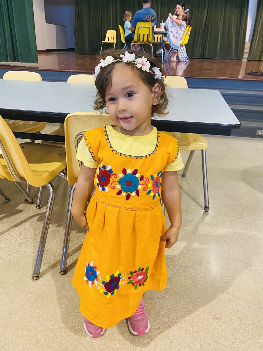 LopezIbette's tweet photo. Celebrating Hispanic Heritage Month this week.
Celebrando el Mes de la Herencia Hispana está semana @OakCrestStinger @ECISDtweets https://t.co/B0K7C0PPZ5