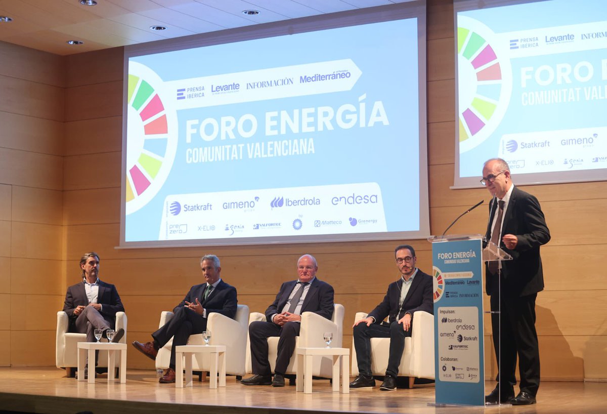Levante-EMV (@levante_emv) on Twitter photo 🗣️ Mesa 3: Las energias alternativas: del hidrógeno verde al biometano. Moderada por Ángel Báez, director de <a href="/epmediterraneo/">El Periódico Mediterráneo</a> 👉🏻Participan <a href="/JMSanchisB/">José Manuel Sanchis</a> de #Matteco, <a href="/Balearia/">Baleària 🛳️ Somos mar 🌊</a> , Genia Bioenergy y el ITE levante-emv.com/economia/2024/…
#ForoEnergiaLevante #ForoEnergiaCV 🗣️ Mesa 3: Las energias alternativas: del hidrógeno verde al biometano. Moderada por Ángel Báez, director de <a href="/epmediterraneo/">El Periódico Mediterráneo</a> 👉🏻Participan <a href="/JMSanchisB/">José Manuel Sanchis</a> de #Matteco, <a href="/Balearia/">Baleària 🛳️ Somos mar 🌊</a> , Genia Bioenergy y el ITE levante-emv.com/economia/2024/…
#ForoEnergiaLevante #ForoEnergiaCV