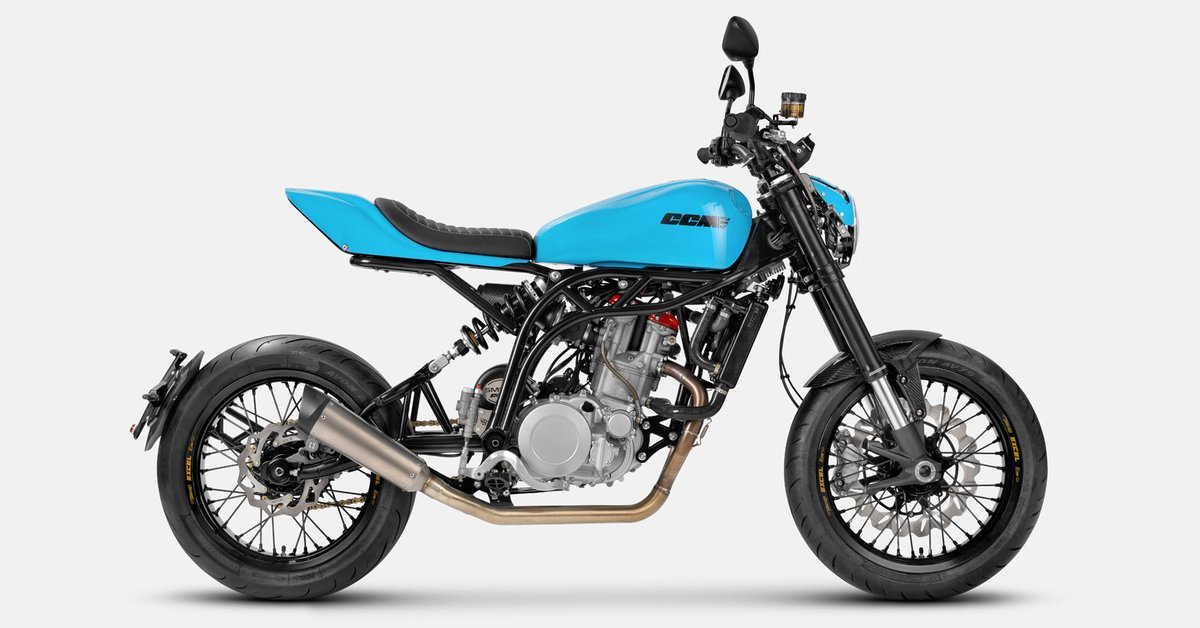 First Look: The new CCM Street Moto and Street Moto R: Lightweight thumpers are a dying breed, and more’s the pity. There’s nothing quite like wringing the neck of a punchy mid-sized single with gobs of torque on hand, but very… bikeexif.com/ccm-street-mot… qr.net/5zyj