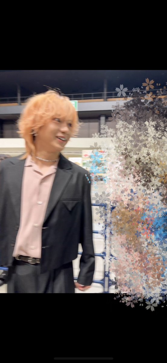 ryuji7117's tweet photo. あくたーず☆りーぐ さんにんのおうさまのおはなし
寺くんから直接電話が来ました。必要とされるって嬉しいですね。
ディノフェスご来場有難う御座いました。
この日がピンク見納めでした。
ミュージカル刀剣乱舞合流しました。
今年二度目の加州清光。
トラウマ舞台挨拶有難う御座いました。
今黒髪。 https://t.co/q02638JwdJ
