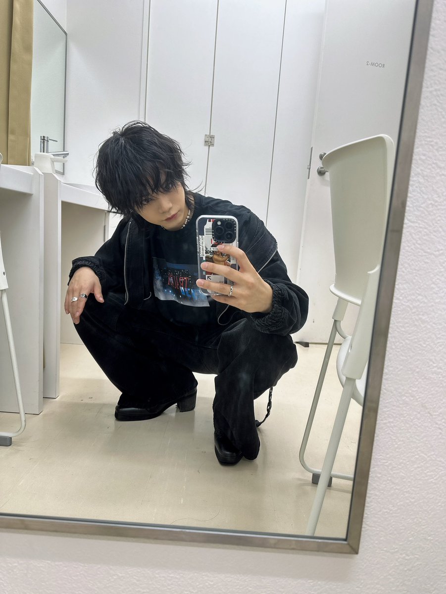 ryuji7117's tweet photo. あくたーず☆りーぐ さんにんのおうさまのおはなし
寺くんから直接電話が来ました。必要とされるって嬉しいですね。
ディノフェスご来場有難う御座いました。
この日がピンク見納めでした。
ミュージカル刀剣乱舞合流しました。
今年二度目の加州清光。
トラウマ舞台挨拶有難う御座いました。
今黒髪。 https://t.co/q02638JwdJ