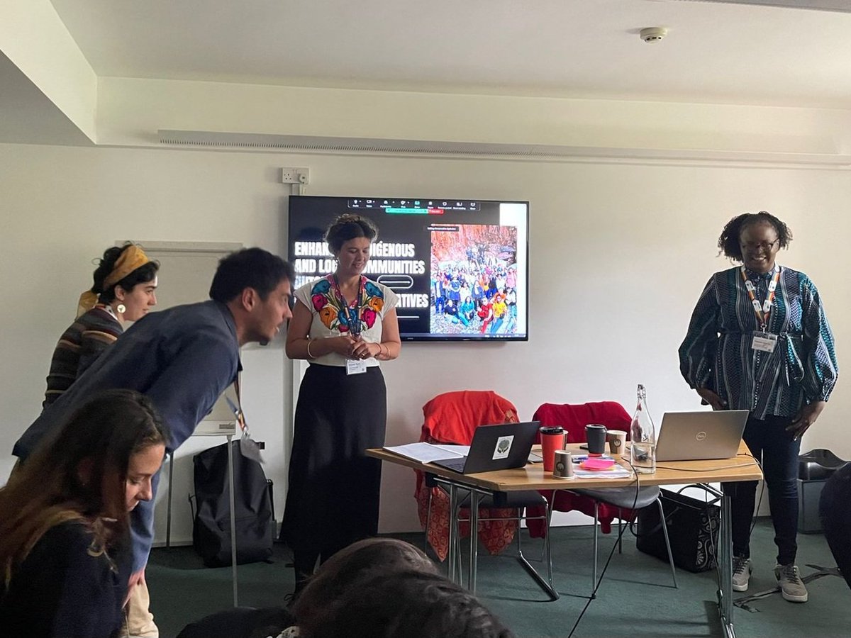 ConservOptimism's tweet photo. Inspiring discussions led by Rosebell Abwonji & Nessie Reid about how to Centre local community knowledge & bridge gaps between grassroots conservation & donors. #COSummit24
@biology https://t.co/sXrNc0Ey0Z