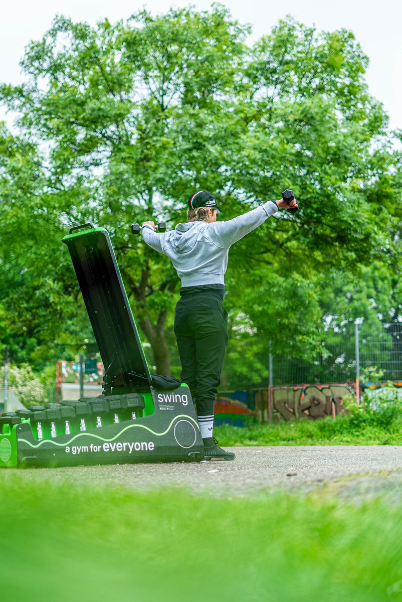 Why stay inside when you can swing both ways? 🌳💪 Take your workout outdoors and feel the freedom. Ready to swing into action? 🏋️‍♂️ #SwingBothWays #OutdoorGym #Fitness