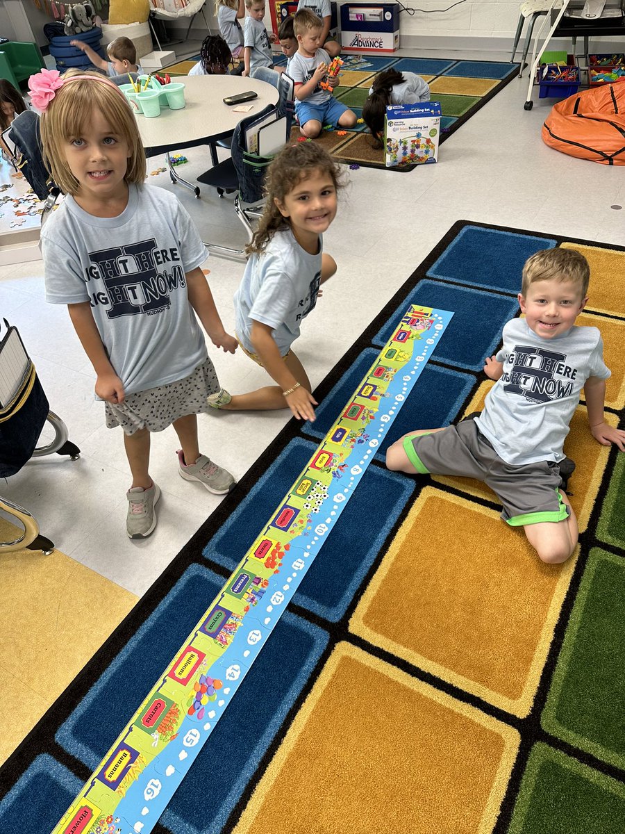 Miss Reynolds tweet media