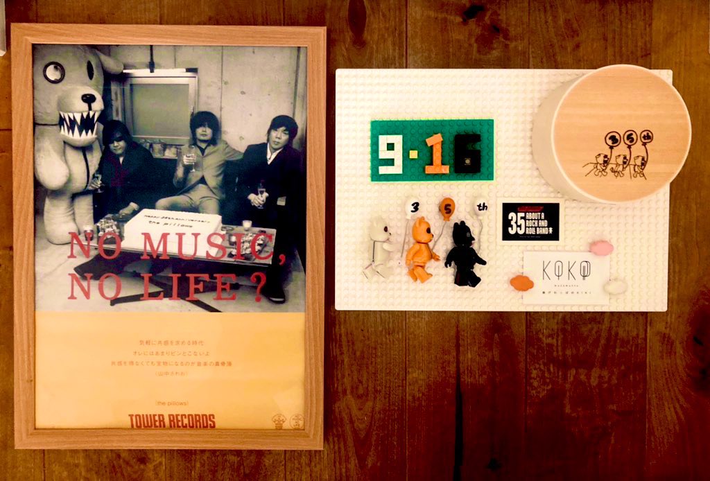 miccazizi's tweet photo. ㊗️the pillows 35th 
ポンコツおバスターズ、無事、916豊洲行って来たー💕お祝い遅れたけど😅夫の作る木曽ヒノキの曲げわっぱ弁当箱、35周年記念にお義兄さんのお店に刻印オーダー。とても可愛いじゃないか！！
バスター君達もお祝い🎉
タバコ🚬見えへんな😅
＃thepillows  ＃豊田市足助 ＃曲げわっぱ https://t.co/kpSRLjqPqB