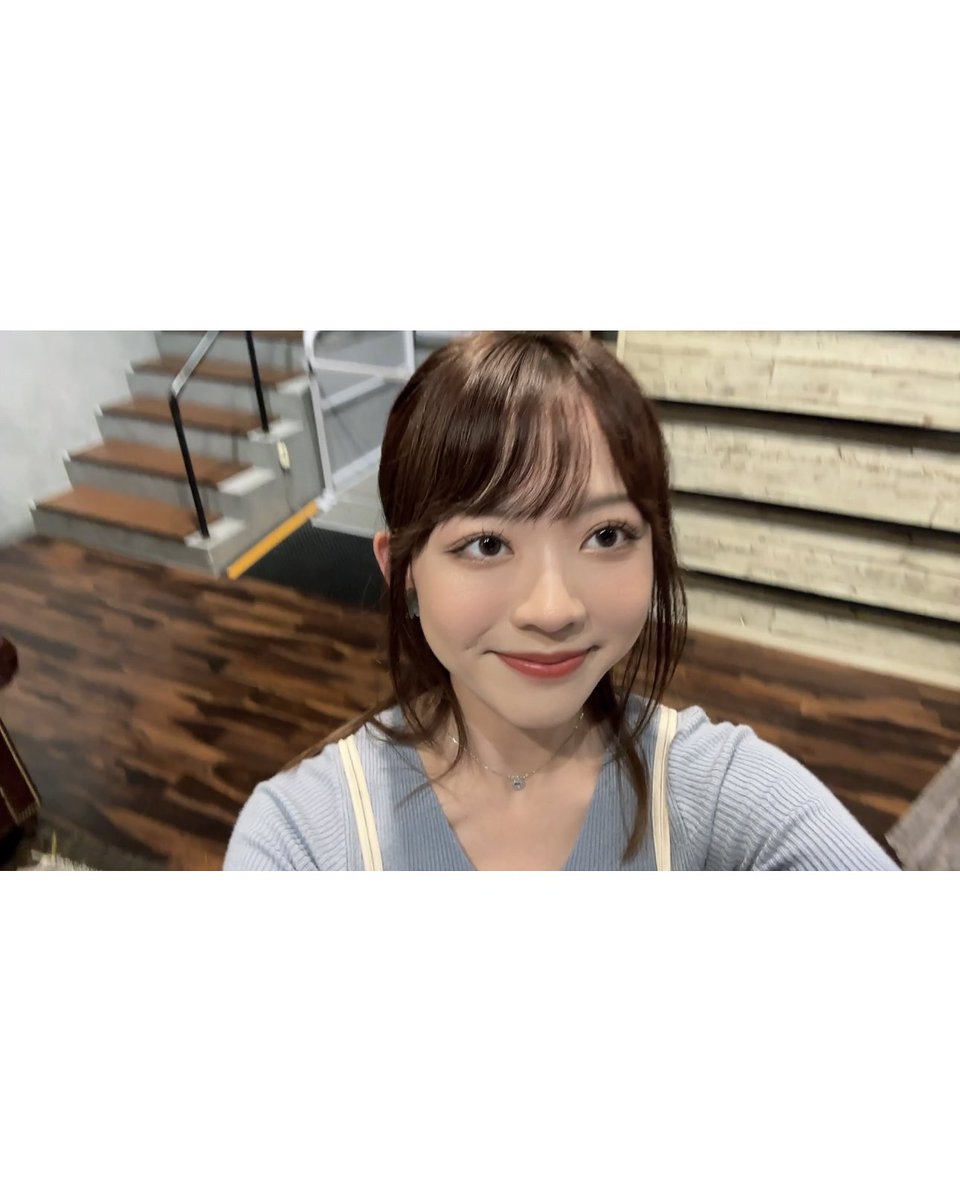 ▼ᴊᴘɴ+中文✨沒有想到自己會想留長頭髮，之前都信誓旦旦地覺得短髮就是讚哈哈（突然一個穴道被點通的概念🤣？）留長了就可以做更多造型啦😎🤟請拭目以待～我的小計畫XD

髪伸ばすぞー！いろんなヘアーアレンジが出来るようになりたい～～😎🤟昔はずっとショートヘアでしたよ笑🤣
.
.
.
#COLLAVOICE