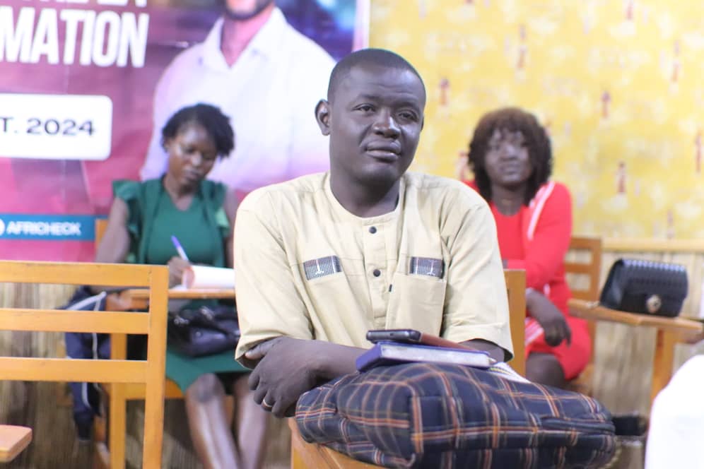 DedjebeTy's tweet photo. @Africheck_ organise depuis ce matin au Cefod une formation sur le Fact-Checking et lutte contre la désinformation. C'est à l'intention des journalistes https://t.co/Mf4xsCaJ0b