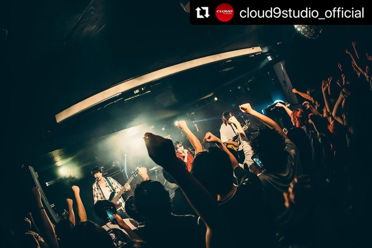 PGMC_info's tweet photo. @CLOUD9STUDIO 様
主催フェス「#C9C」に
#PGMC 代表 @mak14_pg
が審査員として参加しました‼️
優勝バンド"Atomic Skipper"さんには
バンドレッスンをプレゼント🎁
ご参加いただいた皆さま
いつも最高のレッスン環境を提供いただいているクラウドナインスタジオ様
ありがとうございました🙇♀️ https://t.co/SPCF9i2Pez