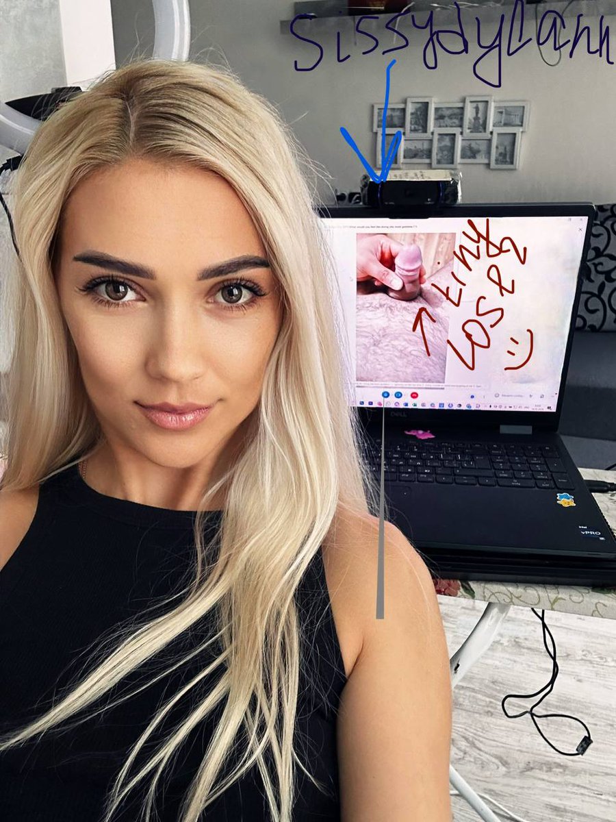 my normal morning - coffee, ☕️ cake🧁 and tiny @Sissydylann in the background)))could it be otherwise and better?😂😈