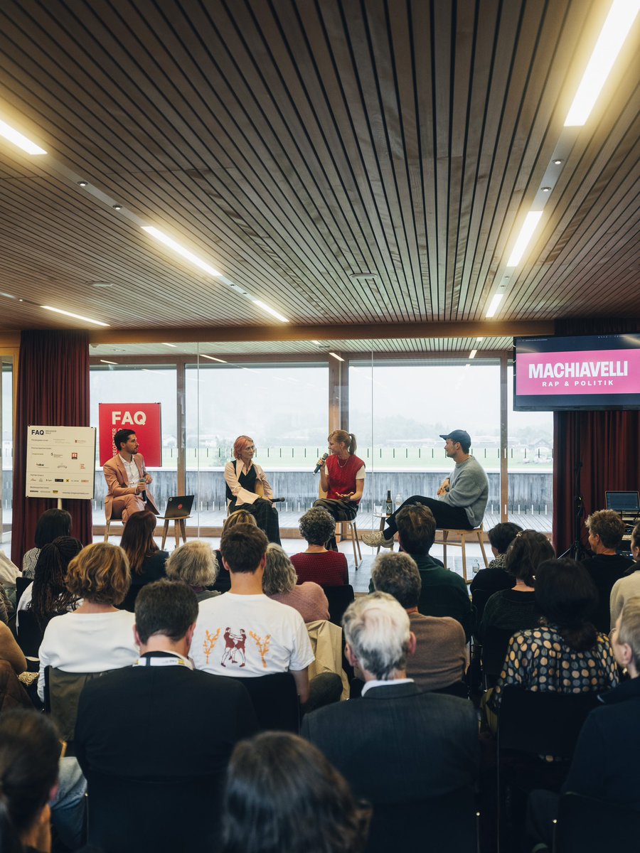 VassiliGolod's tweet image. Wie kommen wir wieder besser ins Gespräch? @JanKawelke und ich denken gemeinsam mit Künstlerin Alli Neumann und Journalistin @evaschulz darüber nach. Ein Podcast über schwierige Gespräche und schwierige Wahlen. Jetzt überall hören, wo es Podcasts gibt: wdr.de/k/machiavellip….