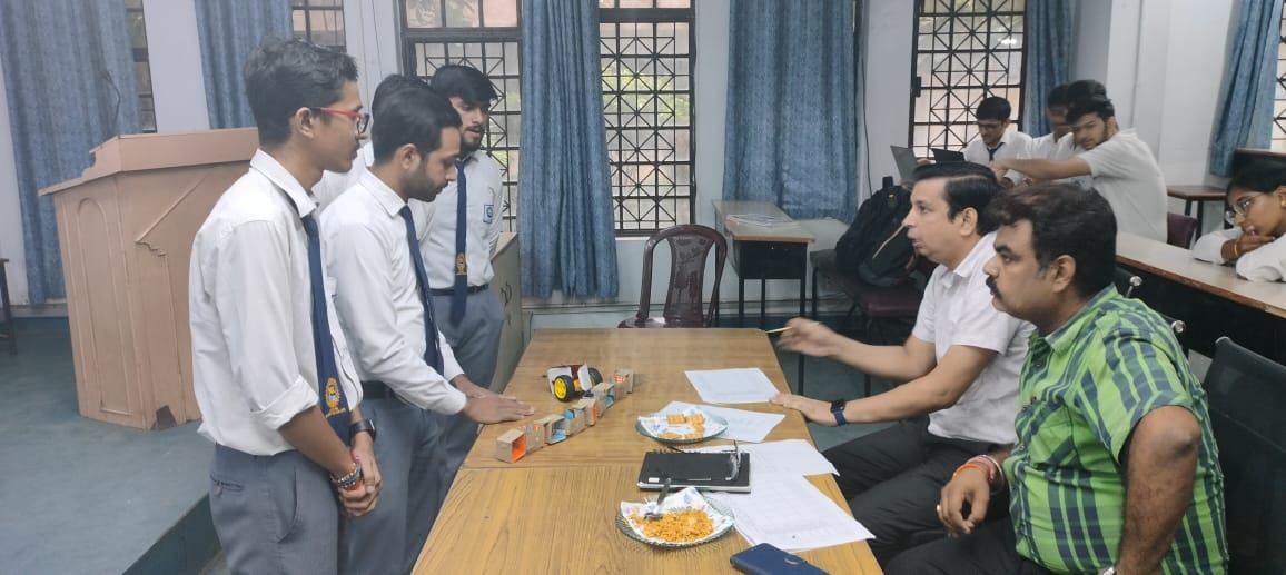 MITMBD1996's tweet photo. Internal Smart India Hackathon 2024 MIT Moradabad

#sih2024
#smartindiahackathon2024
@EduMinIndia
@mhrd_innovation https://t.co/YRLaPi8nMh