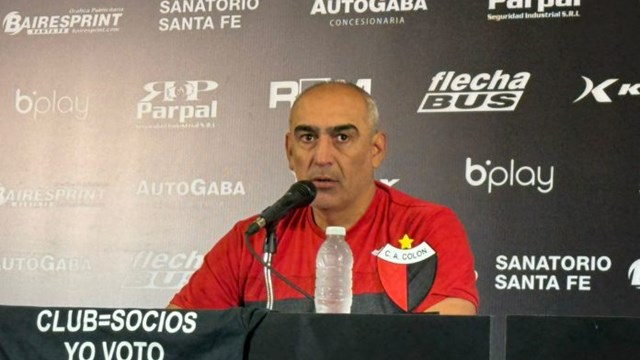 radiogolsantafe's tweet photo. 🗣️ Iván Delfino en #ADNGol: "No hay nada que cambiar, el tiempo pone todo en su lugar. No voy a ser ni más ni menos hincha por lo que pasó. Quiero que Colón juegue en la Primera División". https://t.co/DjNrdLDxHI