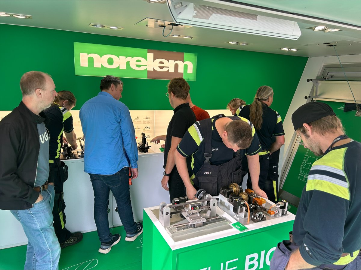 We are on tour with our SHOWTRUCK in Sweden! Here you have a little insight. :) We also met some formula student teams and had a great exchange. 😃 #norelem #THEBIGGREENTOUR #norelemACADEMY #Sweden