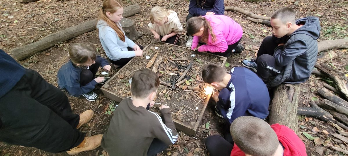 WMPrimaryY6's tweet photo. We learned how to use flint and steel to make a fire and to make a stormproof shelter https://t.co/XhzeaO5GDo