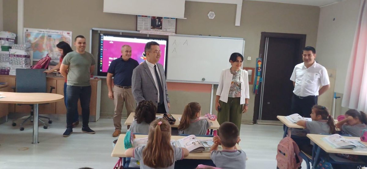 DosemealtiMem's tweet photo. İlçe Milli Eğitim Müdürümüz Sn Hasan BAHŞİ, İlçe Şube Müdürlerimiz Sn Özgür ÖZDEMİR, Sayın Selma BENLİ 2024-2025 eğitim öğretim yılı faaliyetlerini yerinde değerlendirmek amacıyla Kömürcüler İlkokulu / Ortaokulu'nu ziyaret ettiler. https://t.co/vNCUBS8NPZ