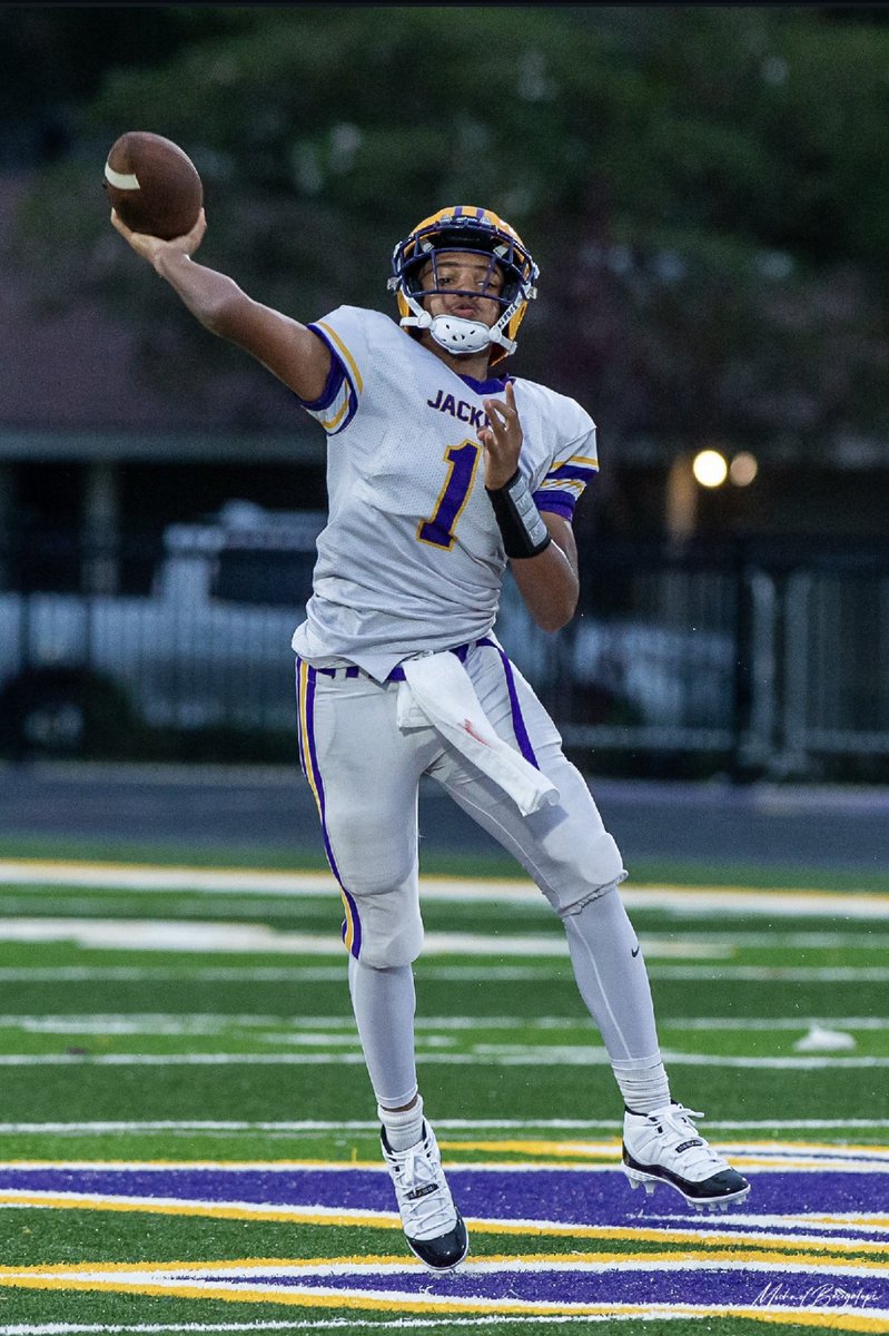 6pm tonight!! Denham High!! <a href="/BrettBeard92/">Brett Beard</a> <a href="/denhamathletics/">Denham Springs Athletics</a> <a href="/denhamsandc/">Denham Springs HS Strength and Conditioning</a> <a href="/DenhamSpringsbb/">Denham Springs BB</a> <a href="/CoachRFournier/">Ryan Fournier</a> <a href="/QBMechanix/">James Washington</a>