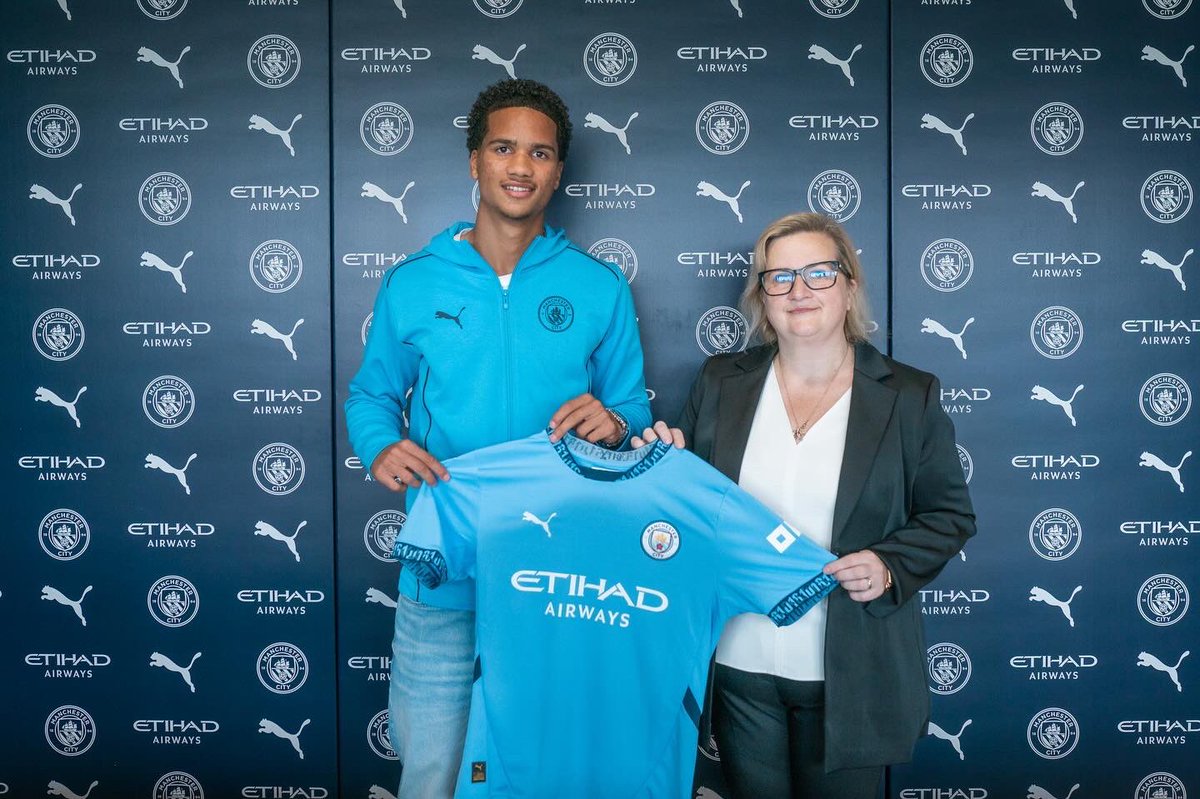 Laima Mukasa (@mukasalaima) on Twitter photo Congratulations Divine Mukasa on your first professional contract! Make us proud every day ❤️⚽️ #ManCity #football <a href="/ManCity/">Manchester City</a> <a href="/ManCityAcademy/">Manchester City Academy</a> #Goals Congratulations Divine Mukasa on your first professional contract! Make us proud every day ❤️⚽️ #ManCity #football <a href="/ManCity/">Manchester City</a> <a href="/ManCityAcademy/">Manchester City Academy</a> #Goals