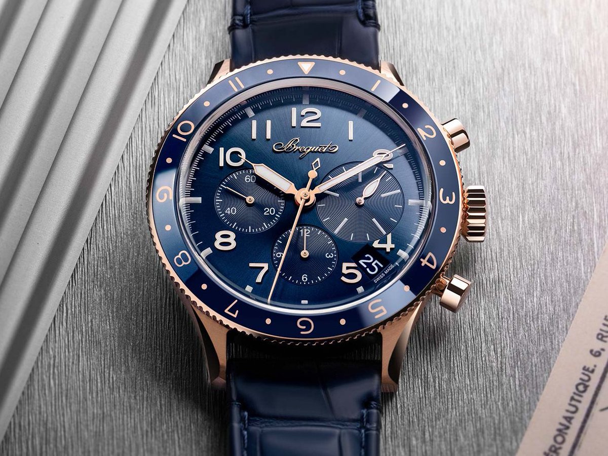 time_watches's tweet image. #Breguet unveils the #TypeXX Chronograph 2067, a flyback chronograph with a bidirectional bezel in ceramic, used for the first time in Breguet collections, for this first new-generation Type XX in gold. Full details at timeandwatches.com/2024/09/bregue…