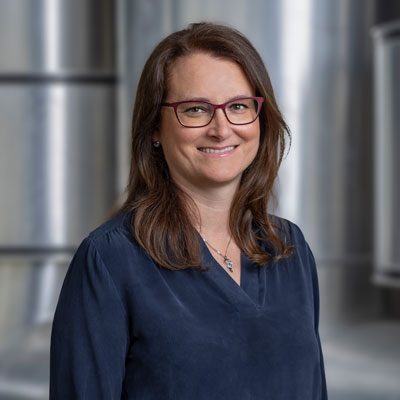 Une nouvelle Directrice générale est nommée à la tête de SIG. Véronique Athané Ryser âgée de 48 ans est ingénieure et membre de la direction générale de SIG depuis 2020. Elle prendra ses nouvelles fonctions le 11 novembre prochain. ww2.sig-ge.ch/actualites/nou…