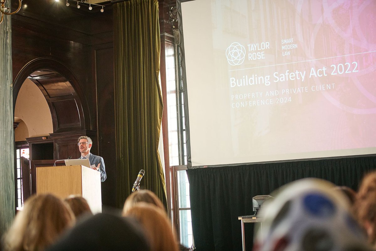 Taylor Rose tweet media