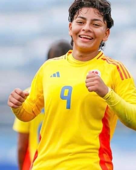 Deportivo Cali de continúa reforzando su plantilla para afrontar la Copa Libertadores 2024.

Al equipo dirigido por el profesor Ortiz se sumarán las volantes Katerine Osorio, Daniela Castellanos y Jessica Muñoz 

Créditos @impactodeportivo1

 #Califemenino #Libertadoresfem