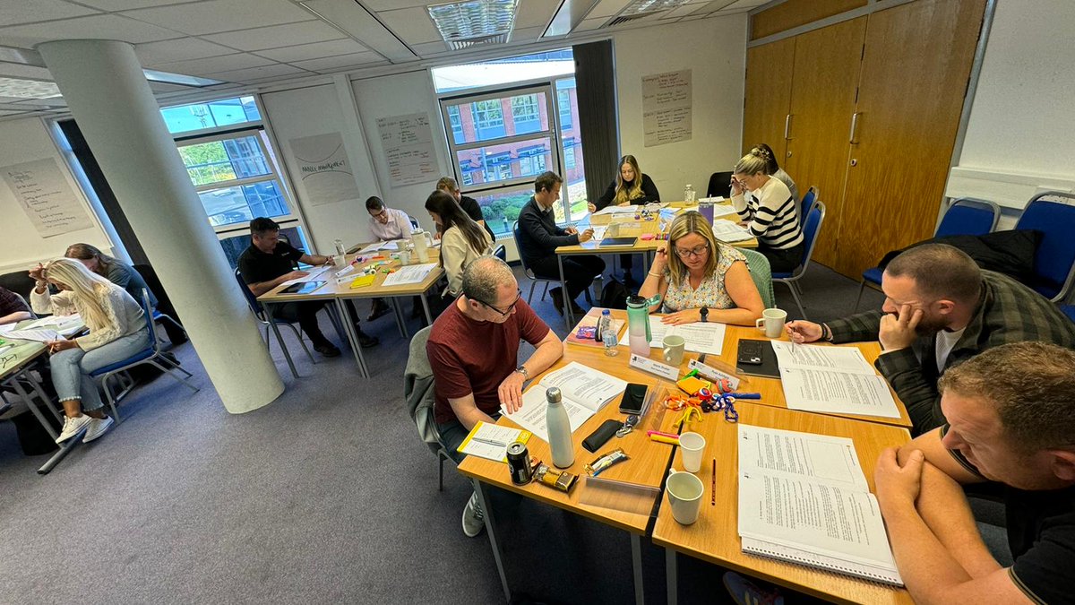 BCCCmembers's tweet photo. 🤝 Welcome to our #ManagementDevelopmentProgramme 2024/25 September cohort! Yesterday, our learners completed the first out of 12 full-day #training sessions 🧠

Discover the MDP course ➡️ https://t.co/QxSBEIE3X3

#BusinessIsDoneBetterTogether #BlackCountry https://t.co/qx68zvtVBI