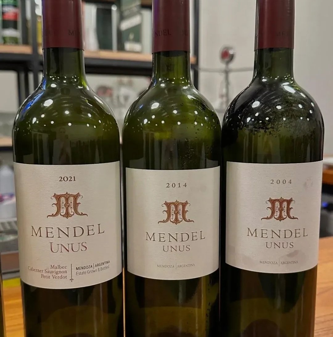 Ayer en #PatioFunes festejamos 20 años de Bodega Mendel y 10 años de #LaCuevaDeMusu Evento sumamente importante y emotivo para mi! Gracias <a href="/RobertodelaMota/">Roberto de la Mota</a> <a href="/eze_mate/">Ezequiel Materin</a> a todo el equipo de la bodega y a la #familiacuevera que estuvo presente!!