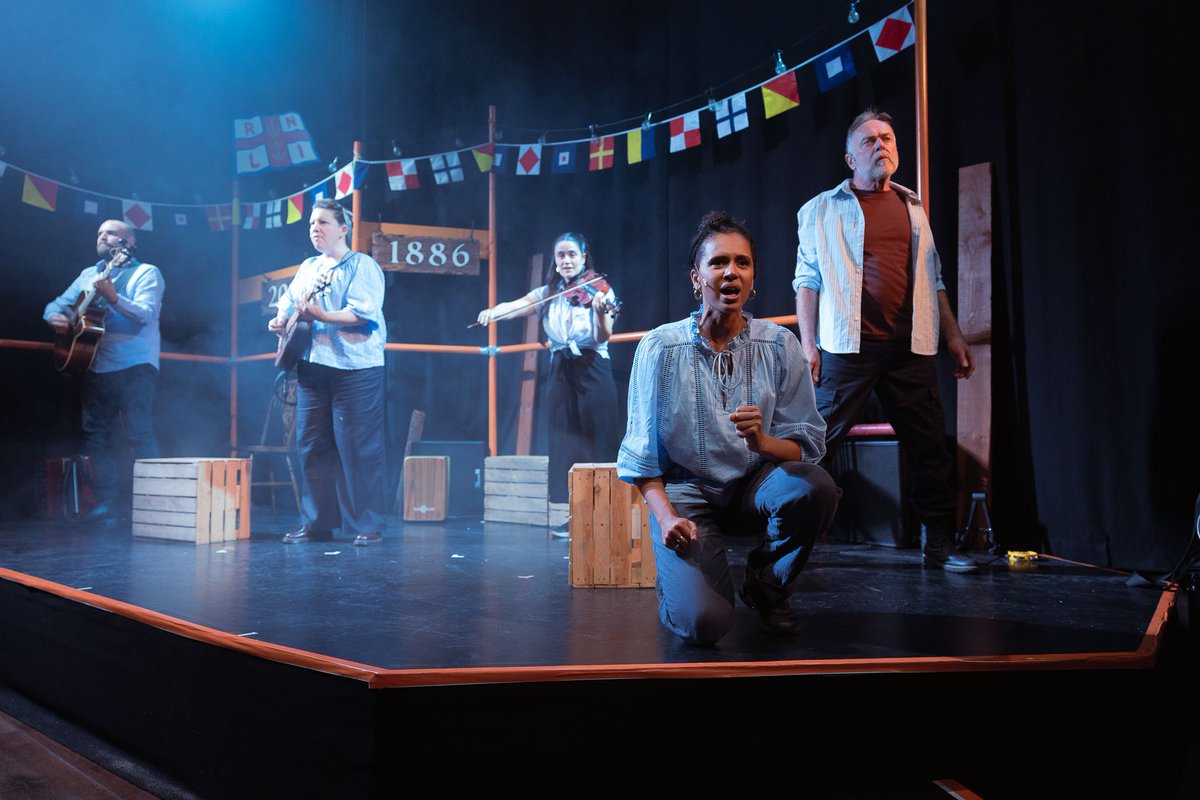 WithCourageMusical tweet media