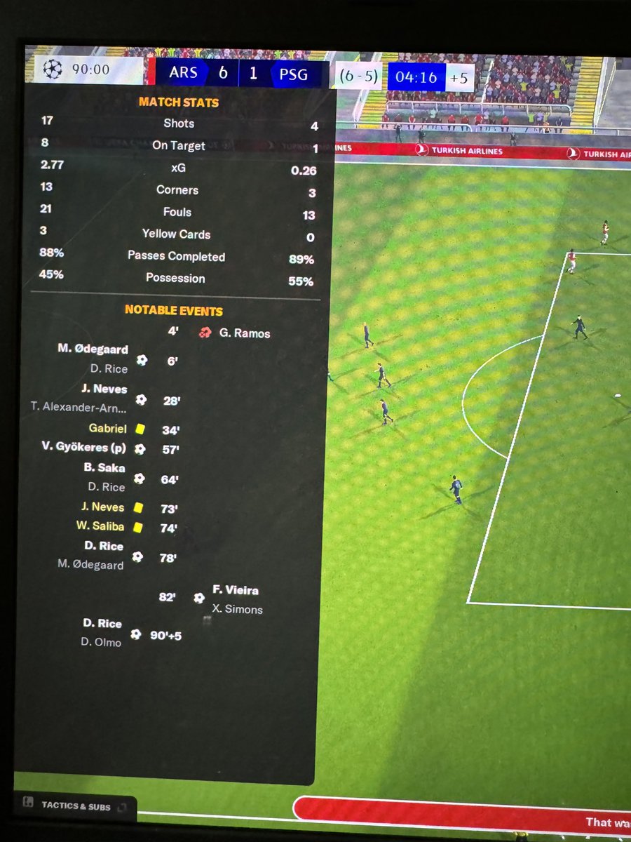 BoxerFc's tweet image. Rasa nya pengen teriak!  Jalani mission impossible kalah agregat 4-0 Dan menit 82 kebobolan, eh longshoot 90+5 masuk 😅😅😅