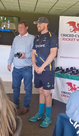 For someone that didn't want to get involved with coaching, to coaching allstars, Dynamos, U9s, U11s, U13s, seniors and Women's and girls team to winning the Cricket Wales volunteers coaching award  2024.
Congratulations Mike Devoy