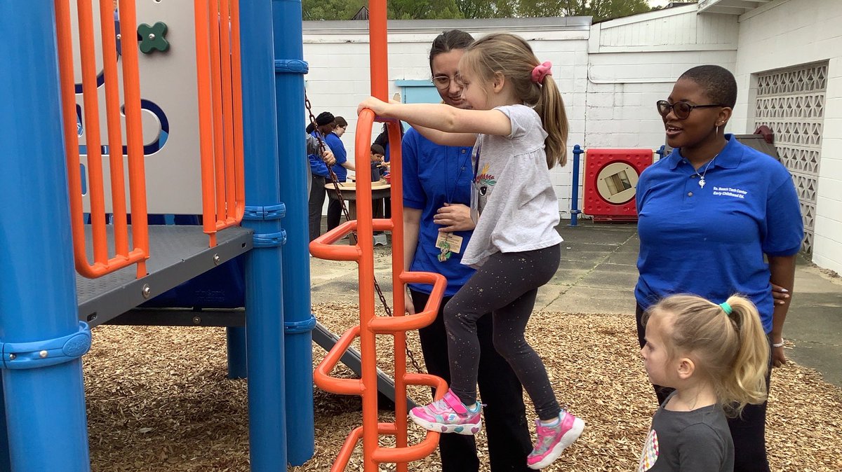 VBSchools tweet media