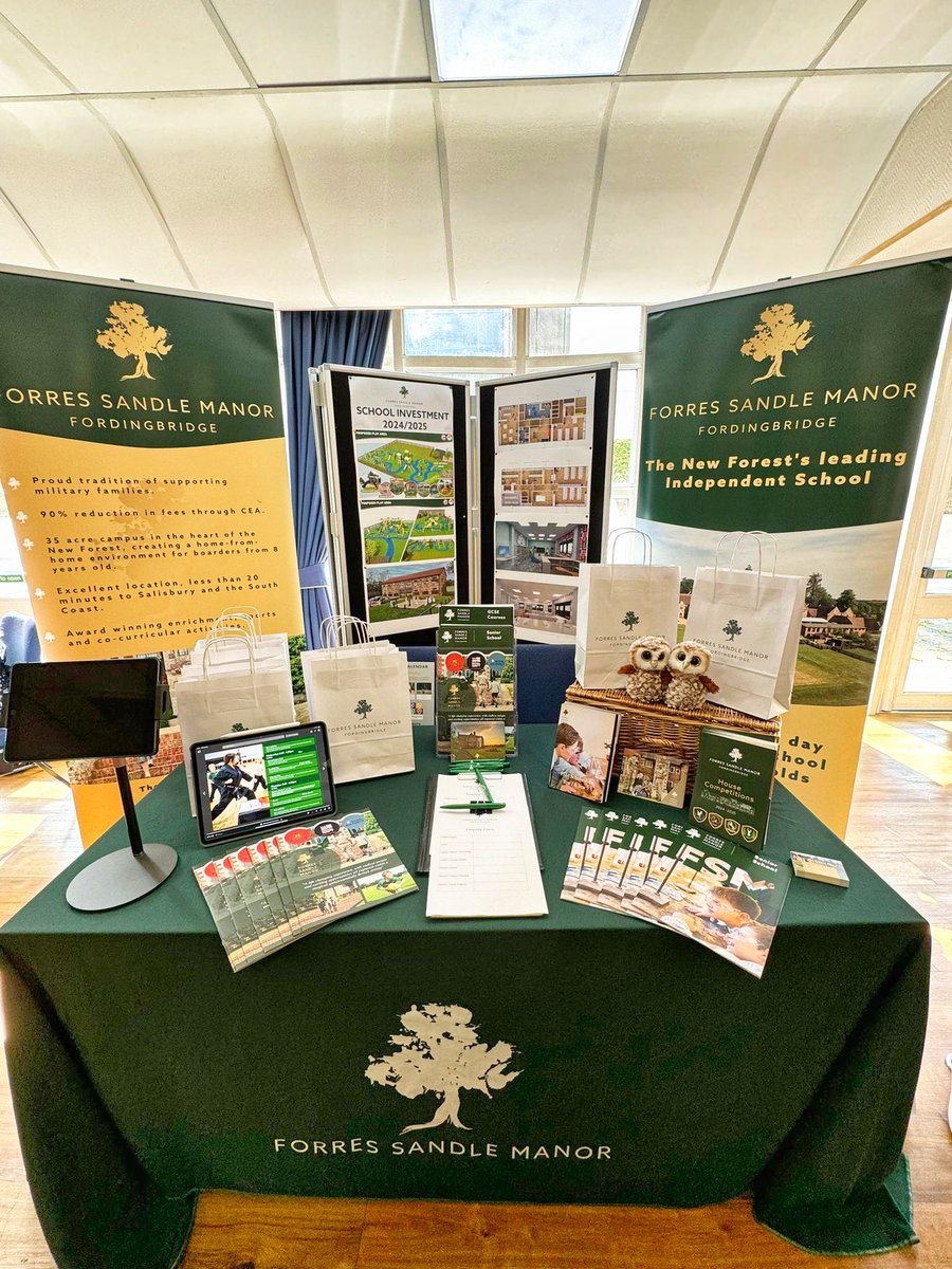 fsmschool's tweet image. 📢 As the main sponsor we are all set up for The @NAFESEUK Education Event taking place in Aldershot this this afternoon. 

We look forward to meeting lots of new families.👩‍🏫👨‍🎓 

We are here at the Princes Hall Theatre until 16:00 today, do come and visit us.

#ForcesFamily