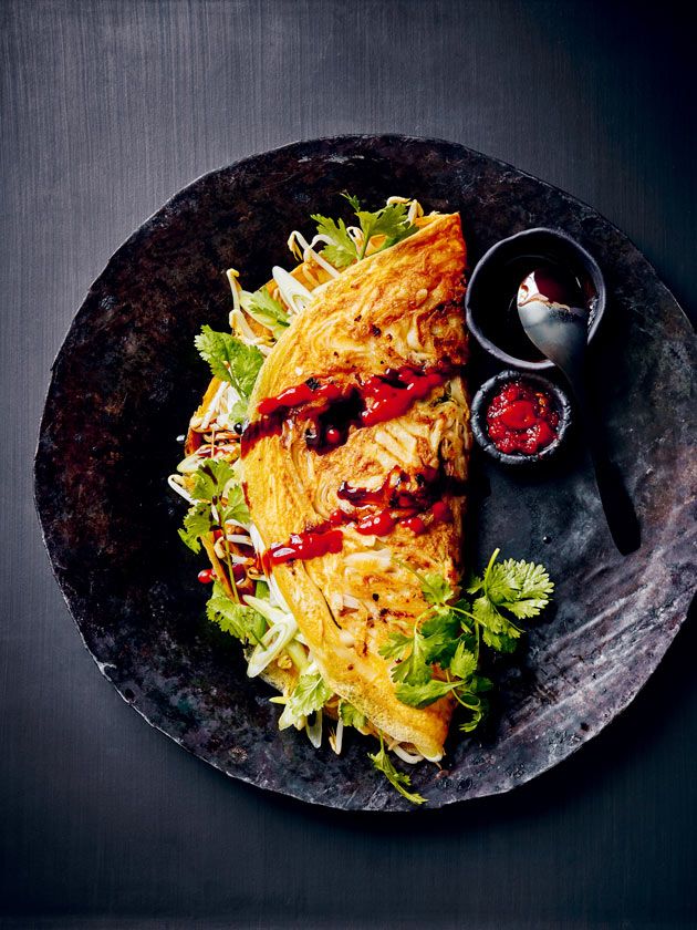 Crispy Noodle Omelettes | Donna Hay dlvr.it/TDNY2k