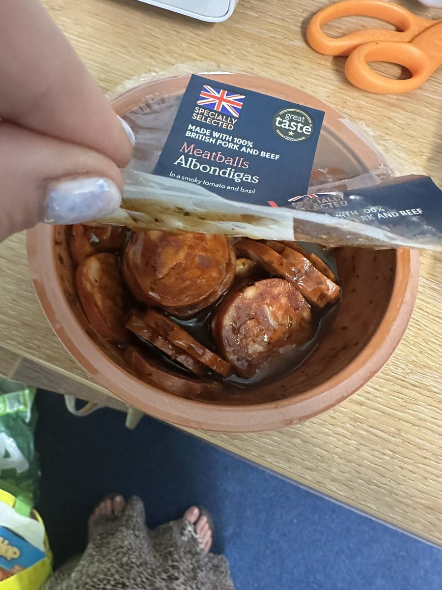 blacklegs's tweet photo. What on earth @AldiUK https://t.co/7KaToakwQC