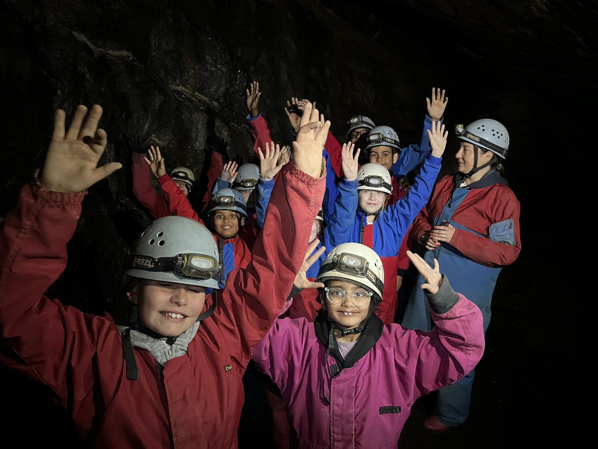 Miss Anderson tweet media