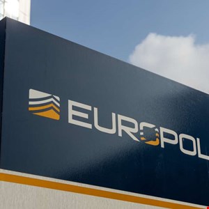 Europol Taskforce Disrupts Global Criminal Network Through Supply Chain Attack dlvr.it/TDNb3k