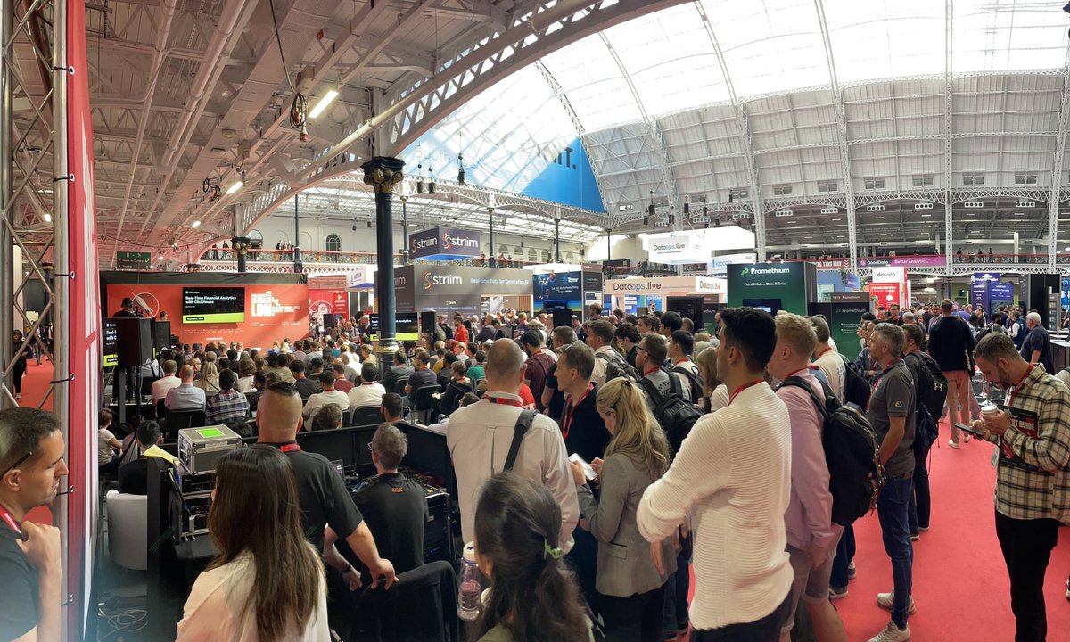tylerhannan (@tylerhannan) on Twitter photo It was standing room only for <a href="/ZachNaimon/">Zach Naimon</a> at Big Data London.
<a href="/ClickHouseDB/">ClickHouse</a> draws a crowd.
“Building a Real-Time Financial Analytics Platform with ClickHouse and Kafka” It was standing room only for <a href="/ZachNaimon/">Zach Naimon</a> at Big Data London.
<a href="/ClickHouseDB/">ClickHouse</a> draws a crowd.
“Building a Real-Time Financial Analytics Platform with ClickHouse and Kafka”