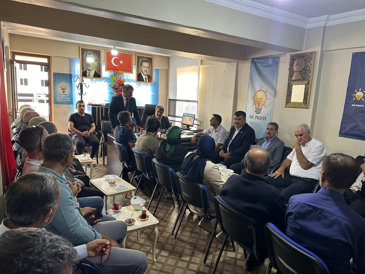 Genel Merkezimiz tarafından atanan yeni ilçe başkanımız sn Ziya Ataş Başkanımıza görevi devrettik başkanımıza ve ekibine başarılar diler ilçemiz ve partimiz için hayırlara vesile olmasını dilerim