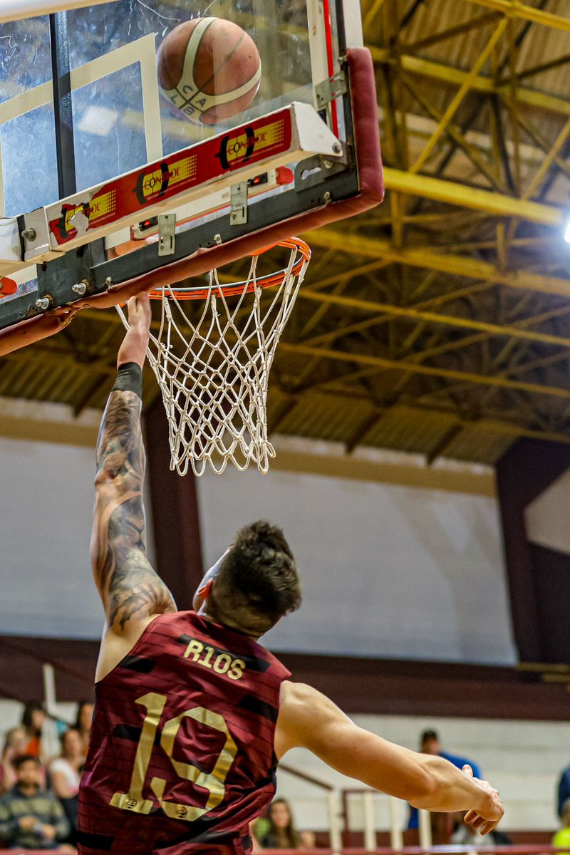 #LanúsBásquet 🇱🇻🏀 
A la espera de que comience la próxima edición de la Liga Argentina, los Granates enfrentarán mañana las 18:00 a Obras Sanitarias en un amistoso.

📍 Microestadio Antonio Rotili: entrada libre y sin cargo.