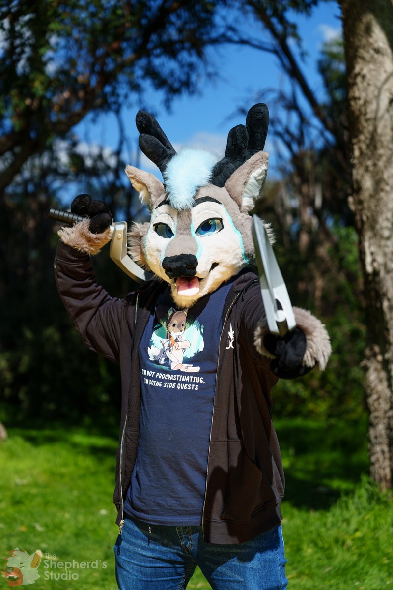 TheCattoForge's tweet photo. The final @WAFurFrenzy flagship item!

1:1 Scale Death Sickle Fursuit Prop Set!!! 

Only one set is up for grabs as a table auction!

Can’t wait to see everyone this weekend!!

���: The Shepherd’s Studio
🐕: @shadowodoggo 

#pussinbootsdeath #furryartist #FursuitEveryday https://t.co/HIhlYcuH0C