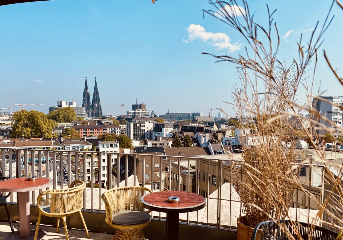 avoehringer's tweet photo. Top Kombination: spannende Gespräche bei Europa“s größter Digitalisierungs-Veranstaltung #DigitalX 2024 gepaart mit einem phantastischen Ambiente im #TSystems Brandhouse - gemeinsam mit unseren Partner #ServiceNow https://t.co/NQMTfJLZ4Z