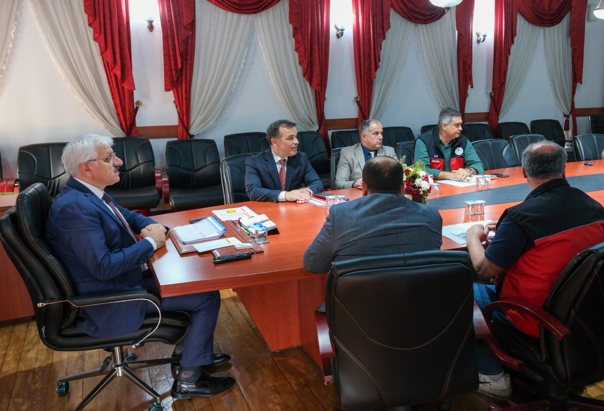 İlimizde Gıda, Tarım, Hayvancılık ve Su Ürünleri Alanında Yapılan Denetimler Değerlendirildi

Valiliğimiz koordinesinde İl Tarım ve Orman Müdürlüğü tarafından gerçekleştirilen denetimlerin değerlendirme toplantısı, Valimiz Sayın @Erkan_Kilic14’ın başkanlığında yapıldı.