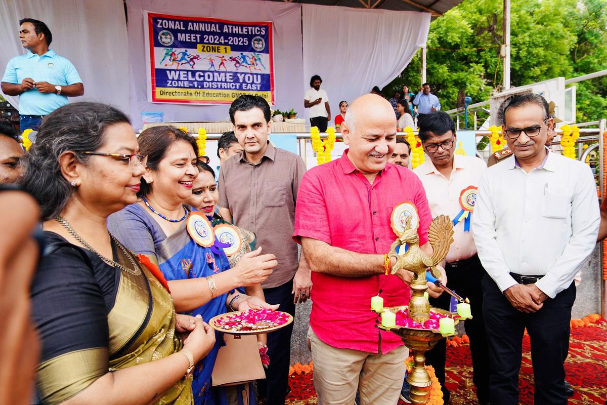 Manish Sisodia tweet media