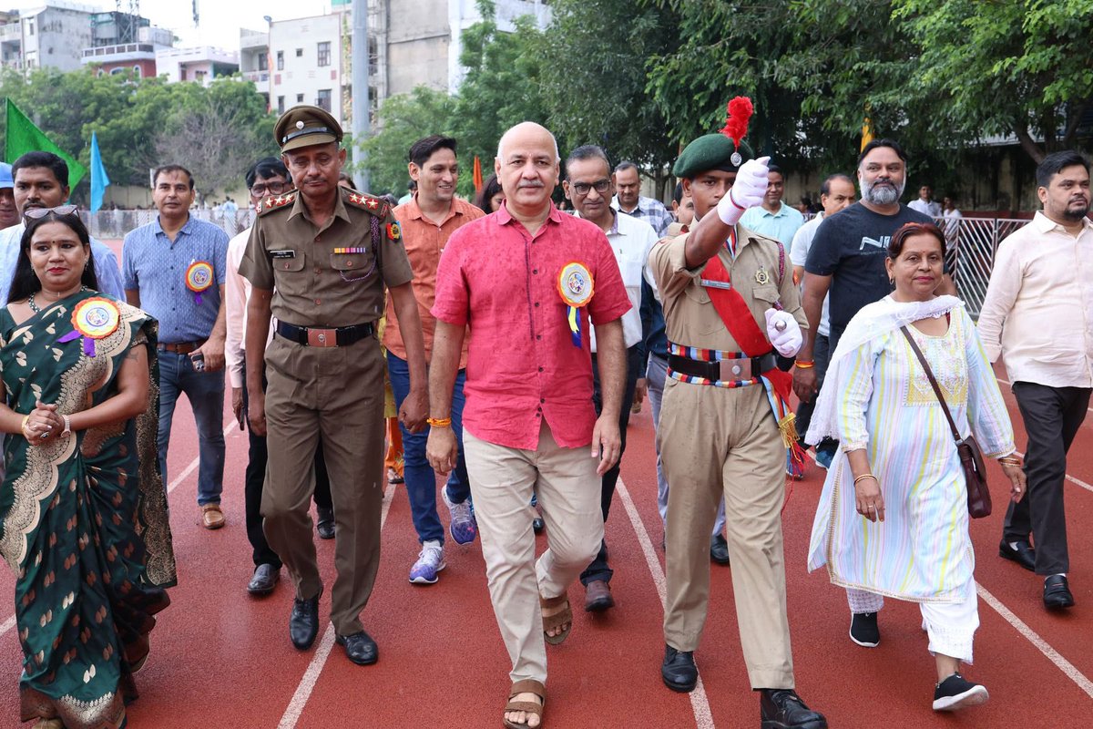 Manish Sisodia tweet media