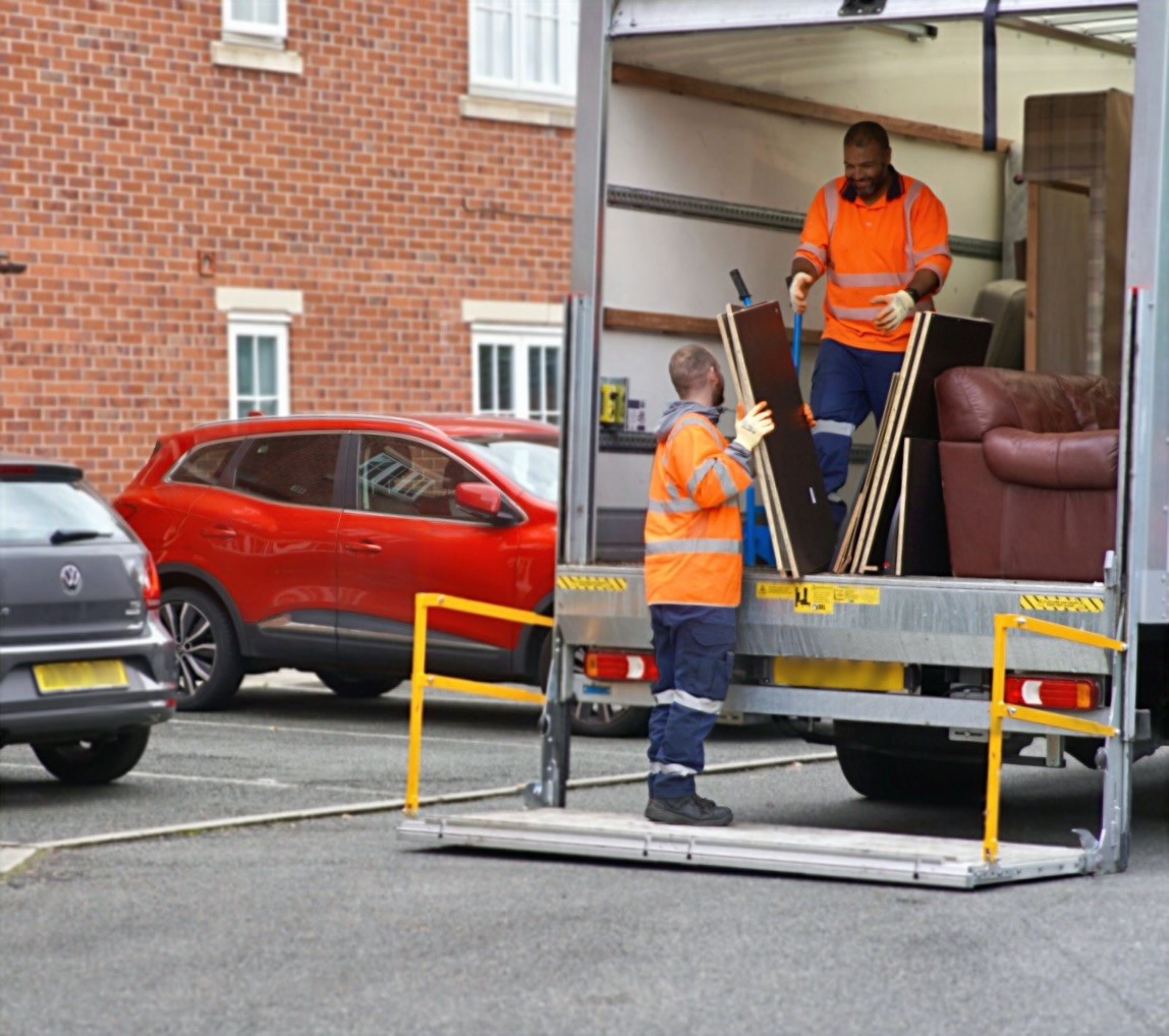 lpool_LSSL's tweet photo. Having a clear out? Ensure your unwanted items don't end up on the roadside! If your belongings are not suitable for resale or donation, book a free bulky waste collection with us today.
๐ https://t.co/etcDOOdGPW #KeepLiverpoolTidy #BulkyItems https://t.co/YqMqCrf4Sr