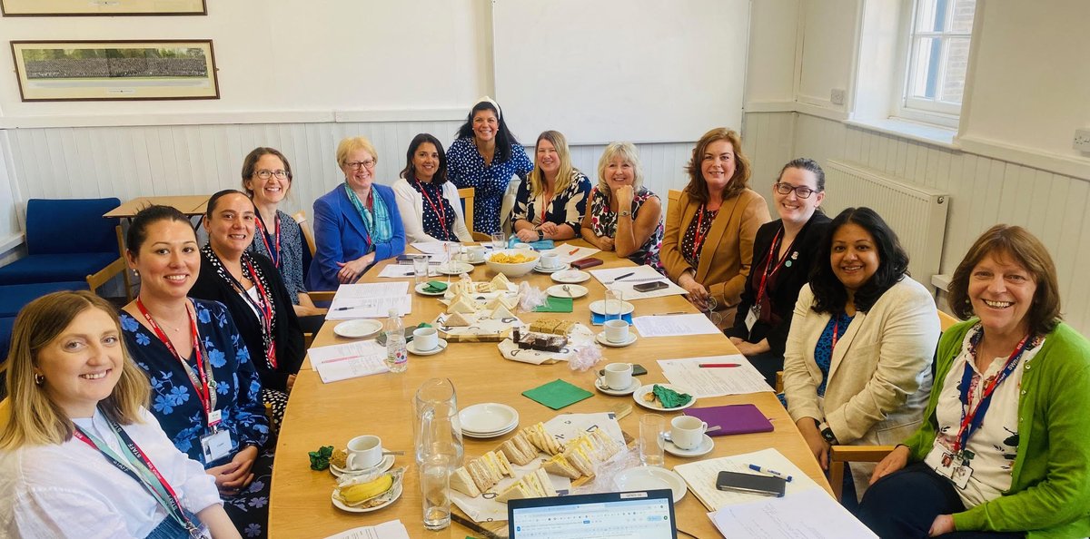 RGSHWCareers's tweet image. An absolute pleasure to host the Grammar &amp;amp; Independent School Careers Lead Network at @rgshw! Great to kick off the year sharing best practices and getting inspired for the exciting plans ahead. Looking forward to what we’ll achieve together! #CareersEd #BestPractice #Inspiration