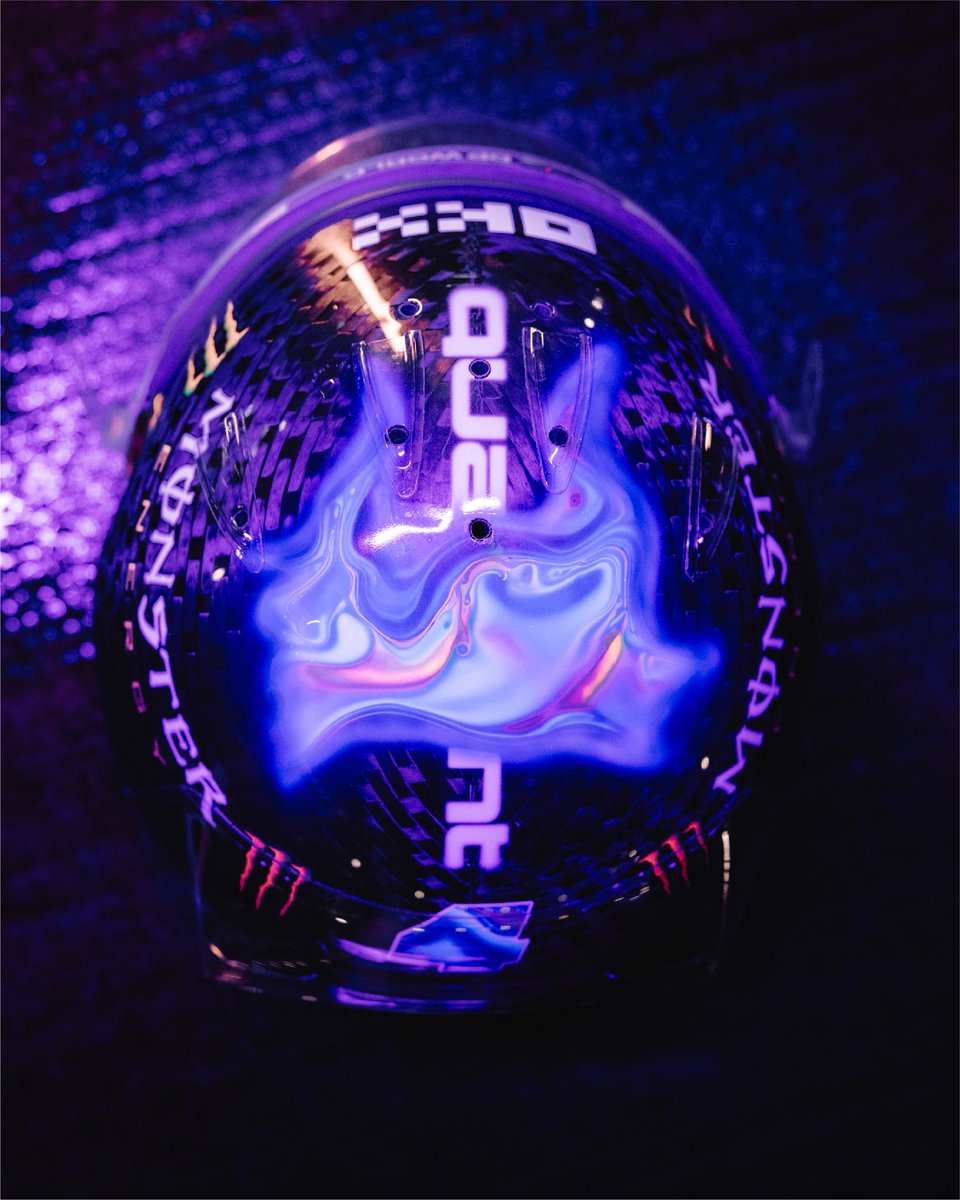 Introducing Lando’s Singapore special. AKA a fresh lid for the streets of Singapore. 🔥